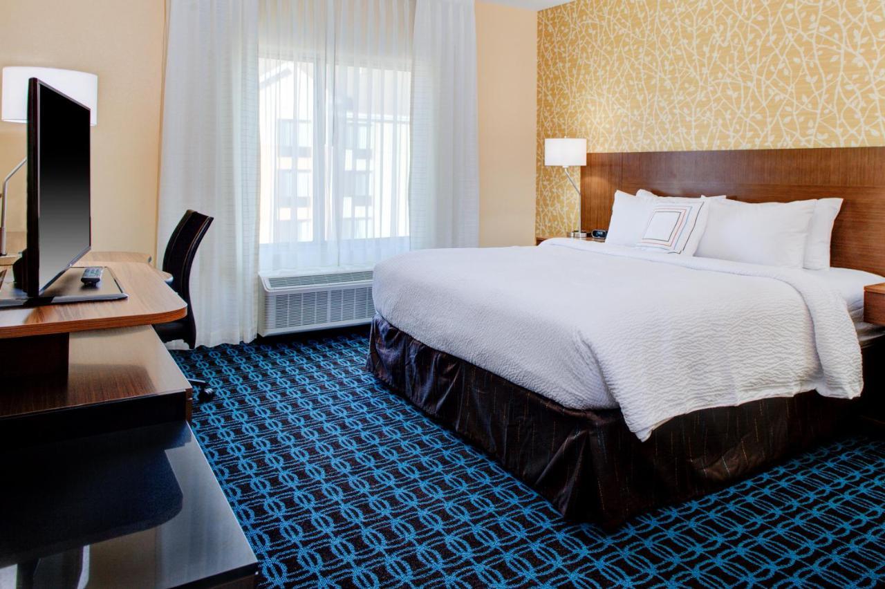 Fairfield Inn & Suites By Marriott Detroit Кантон Екстер'єр фото